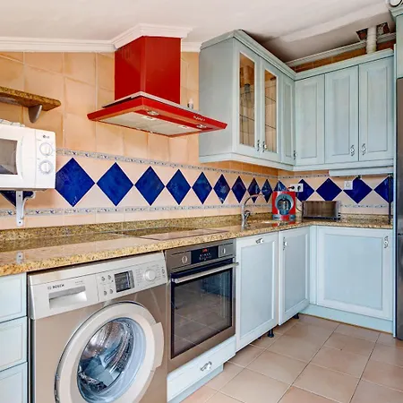 Luminoso Atico Con Terraza, Irun, Parking, 4pax * Irun