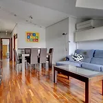 Apartament Luminoso Atico Con Terraza, Irun, Parking, 4pax *