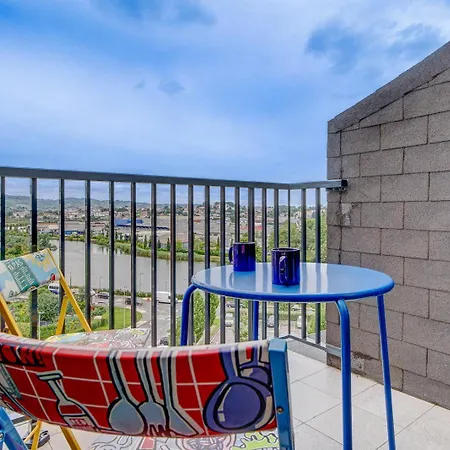 Apartmán Luminoso Atico Con Terraza, Irun, Parking, 4pax