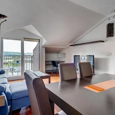Luminoso Atico Con Terraza, Irun, Parking, 4pax Апартаменты *